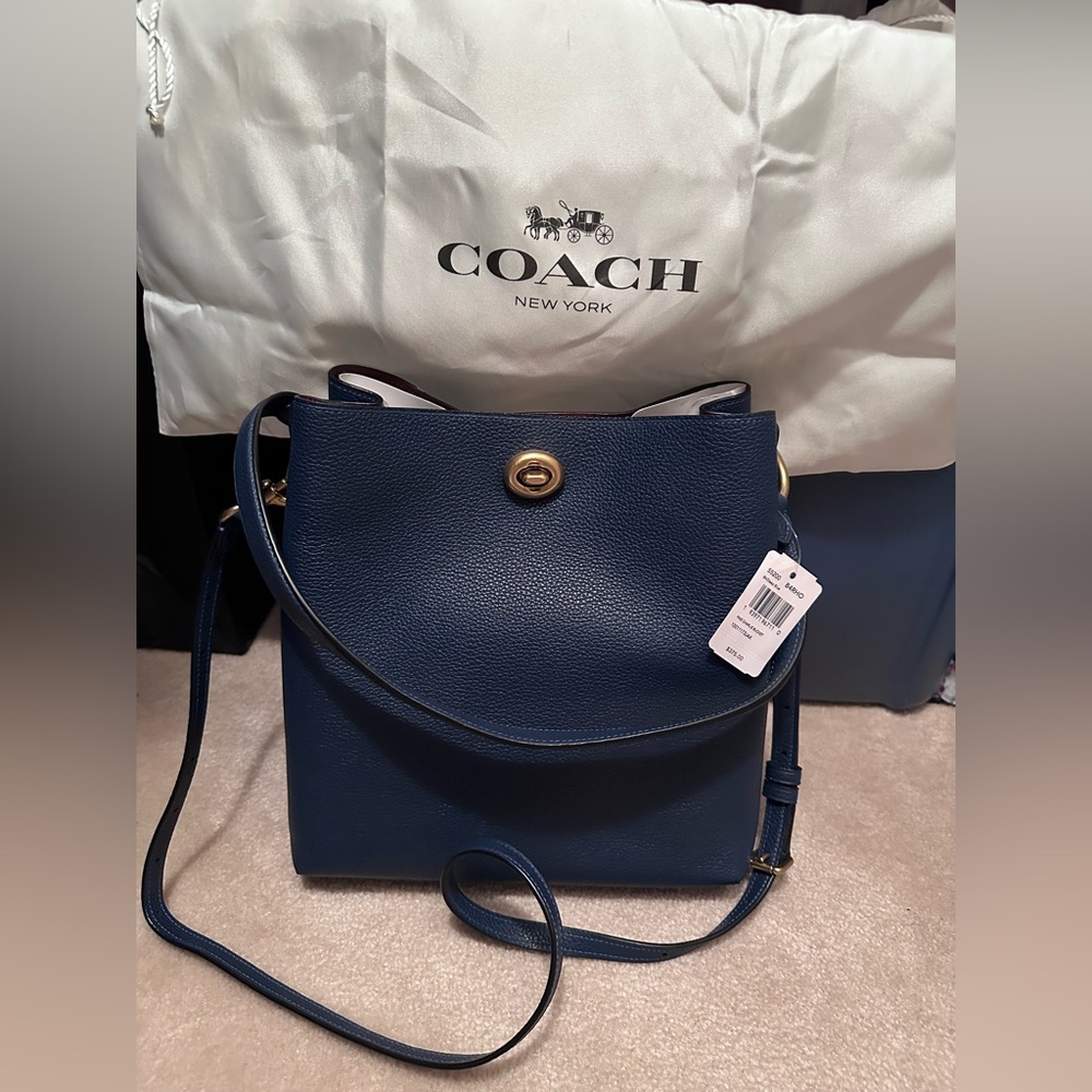 BNWT Coach Charlie bucket bag